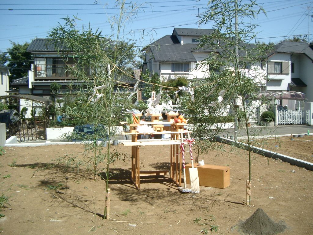 横浜市青葉区　注文住宅　漆喰と無垢材を使った自然素材の家　－　地鎮祭